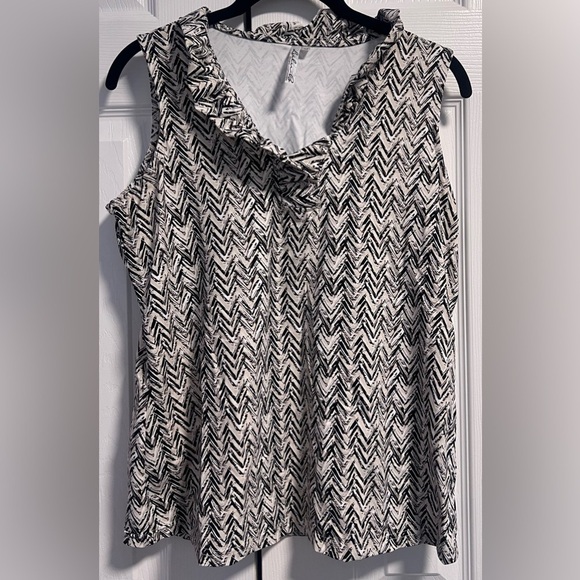 Lulu-B Tops - Women's Lulu B. Sleeveless Chevron Pattern Ruffle Neckline Top